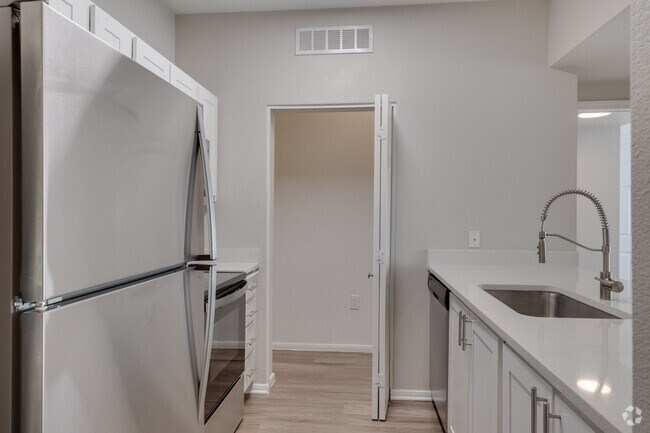 Highlands at Spectrum, Gilbert, AZ 85295 - photo 6