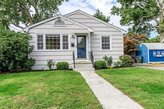 29 Loomis St, Milford, CT 06460