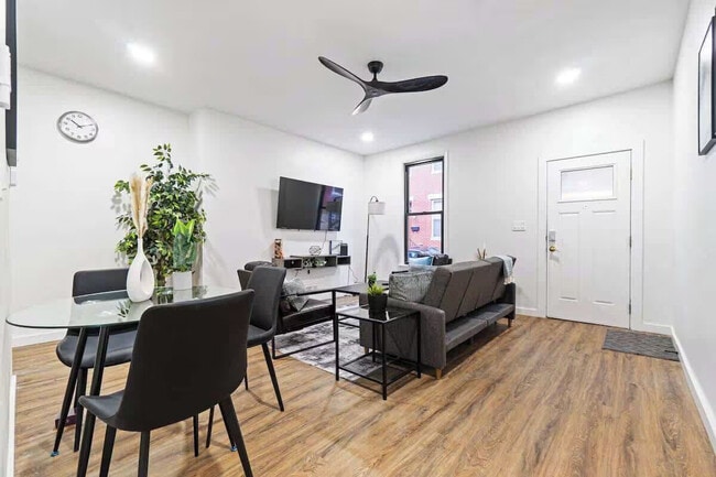 523 Alpine Ave, Pittsburgh, PA 15212 - photo 2