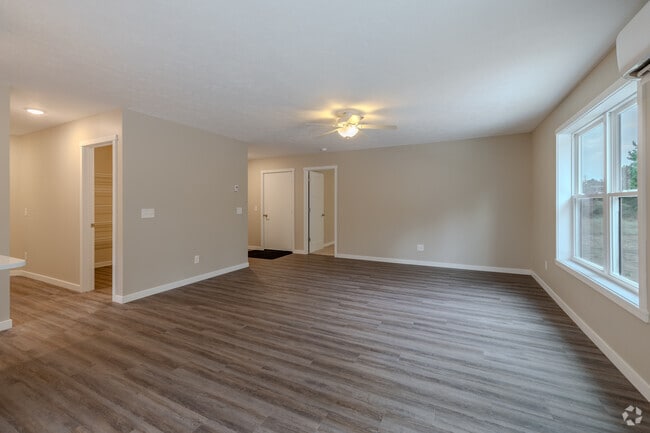 9085 Kingsfield Dr unit 38694631, Kingsley, MI 49649 - photo 5
