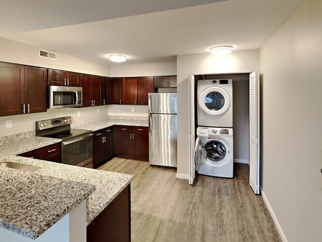 Hometeam Properties, Columbus, OH 43201 - photo 2