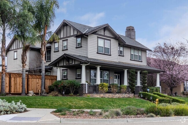 It's common to see large Craftsman style homes with large front yards in Dunsmuir.