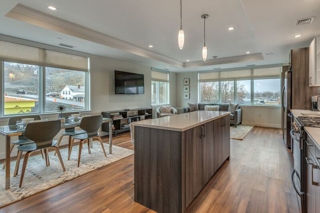 Essex Landing Saugus, Saugus, MA 01906 - photo 6