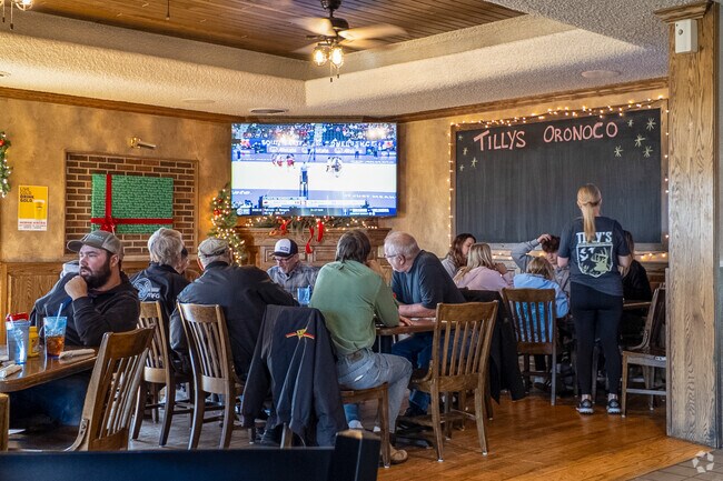 Tilly’s in Oronoco serves casual fare and often hosts live music in a lively setting.