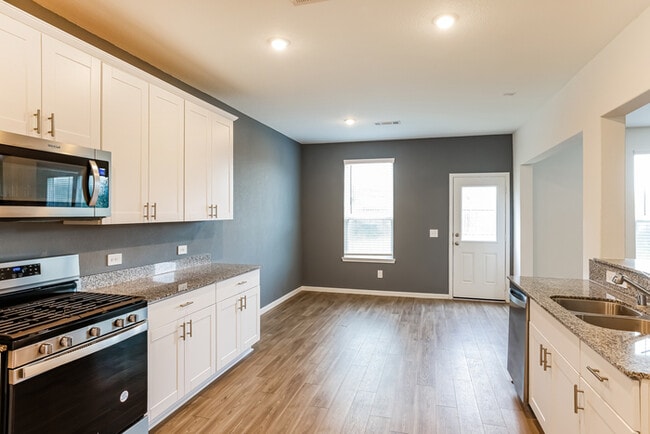 5707 Finely Run St, Spring, TX 77373 - photo 4