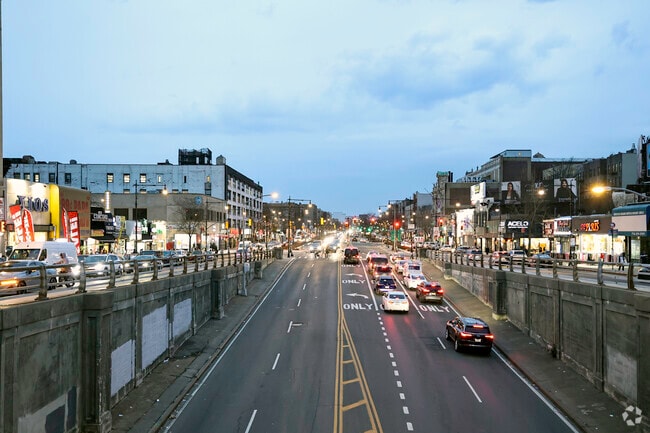 Welcome to the Fordham Heights community where shops and restaurants are a plenty.