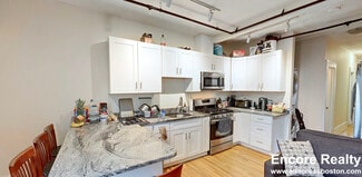 241 Norfolk St Unit 6, Cambridge, MA 02139