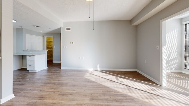 1800 Clairmont Lake unit A414, Decatur, GA 30033 - photo 3