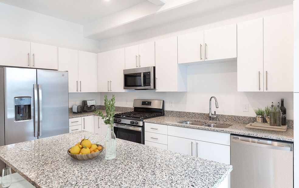 Hardison, Salt Lake City, UT 84111 - photo 1