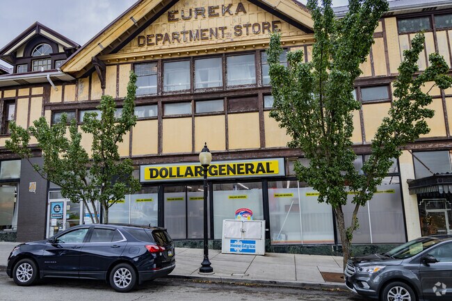 Dollar General is where residents of Ogle shop for everyday items.