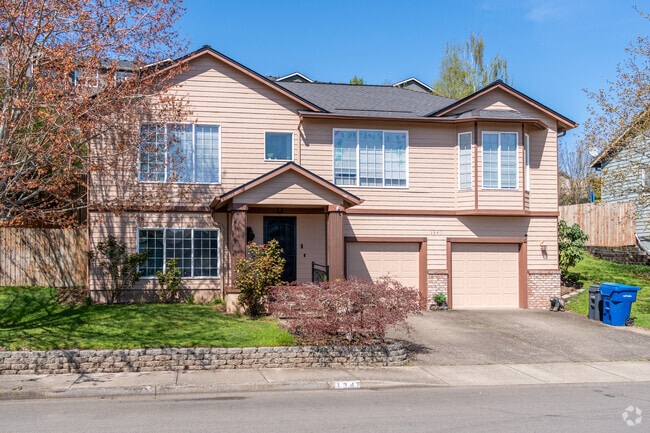 Split-level homes are common in Keizer.