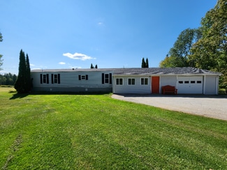 3 Stemar Dr, Etna, ME 04434