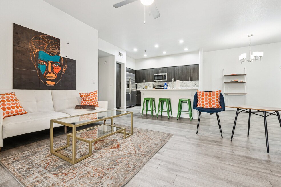 9450 W Cabela Dr unit ID1055574P, Glendale, AZ 85305 - photo 1