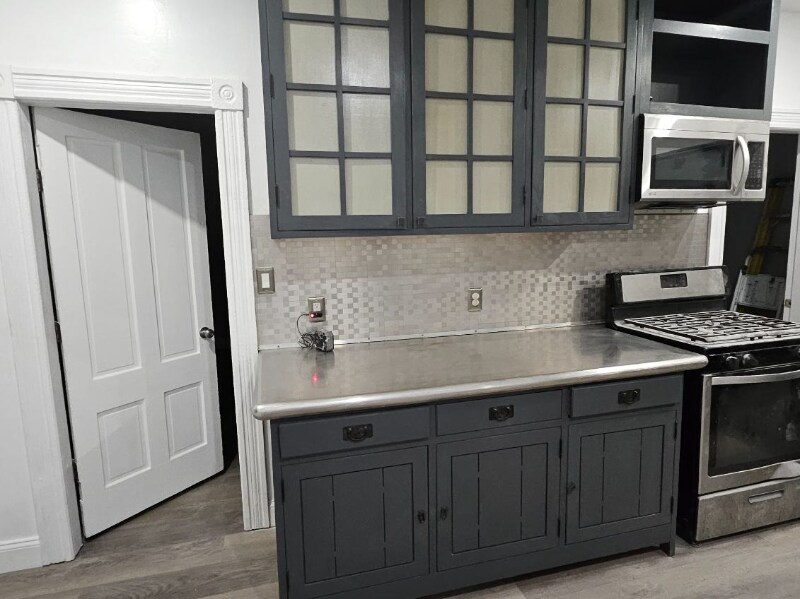 132 Millbury St unit 2, Worcester, MA 01610 - photo 1