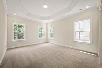 1075 Fairhaven Dr, Mebane, NC 27302