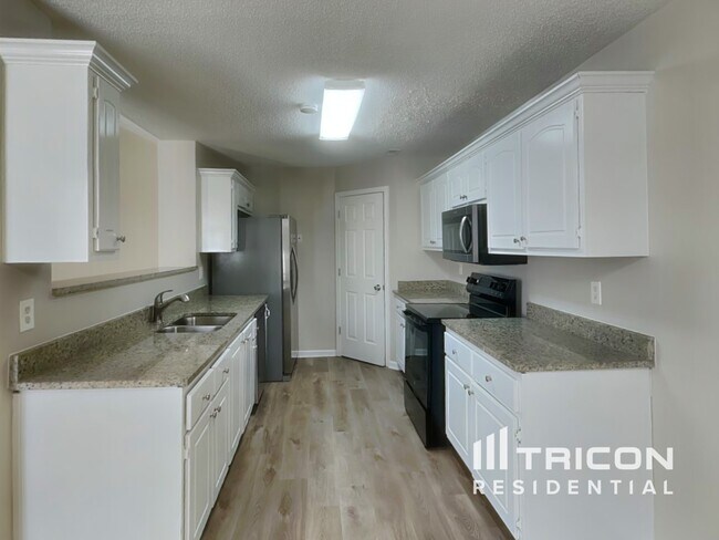 8762 Edenton Way, Jonesboro, GA 30238 - photo 4