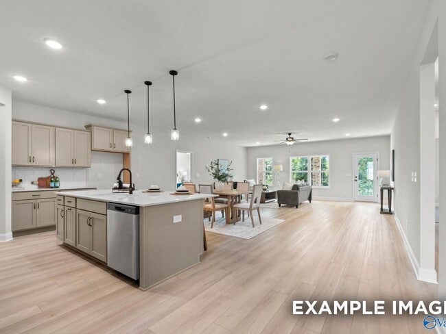 3113 Lisa Ln SE, Decatur, AL 35603 - photo 5