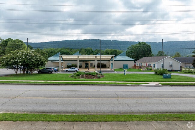 The Montessori School of Huntsville is a secular private school in Huntsville Alabama.