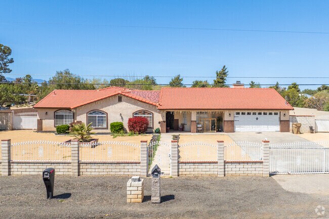 Downtown Hesperia consists of ranch-style homes with Spanish and Mediterranean influences, such as red-tiled roofs and stucco facades that combat High Desert temperatures.