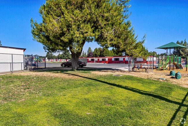 Robertson Road Elementary School in Rouse Modesto, Ca sits on several acres.