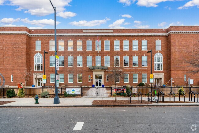 Munde Verde Bilingual PCS located in Truxton Circle.