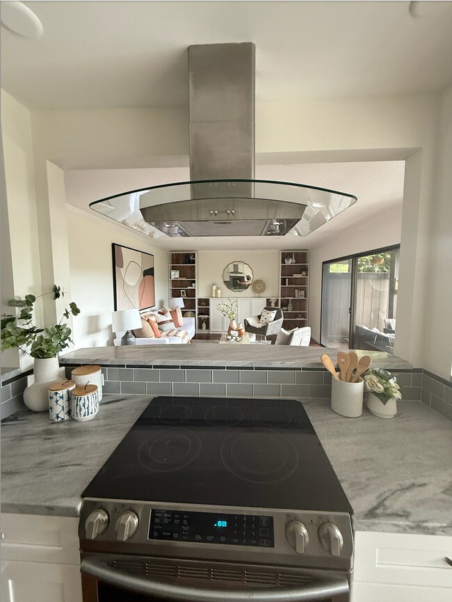 3372 La Mesa Dr unit 2, San Carlos, CA 94070 - photo 6