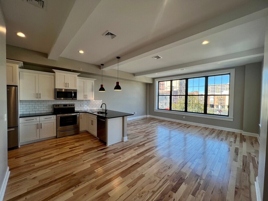 116 S Main St unit 211, Wilkes-Barre, PA 18701 - photo 1