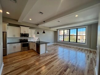 116 S Main St, Wilkes-Barre, PA 18701