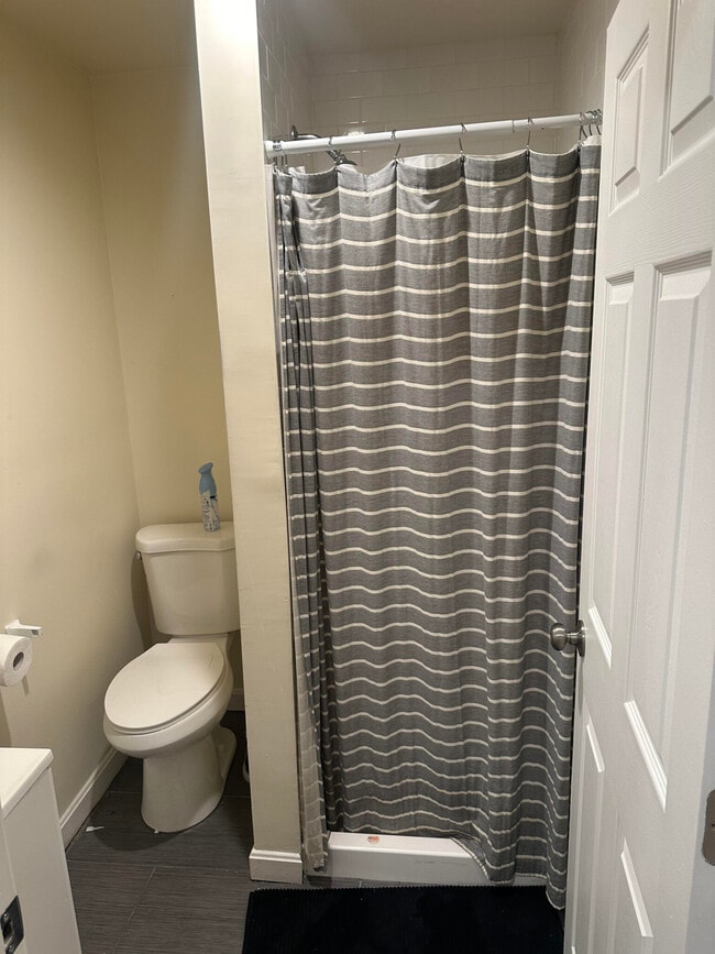 524 E 3rd St unit 2R, Boston, MA 02127 - photo 7