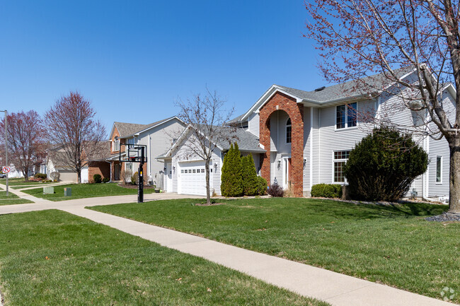 Homes in Northridge run the gamut between contemporary and new Traditional styles.