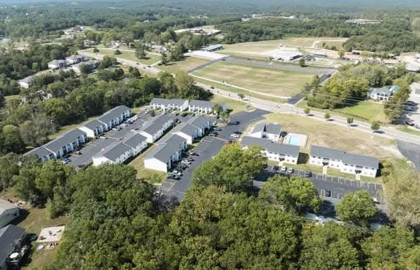 321 Cedarview Ct, Hillsboro, MO 63050 - photo 5