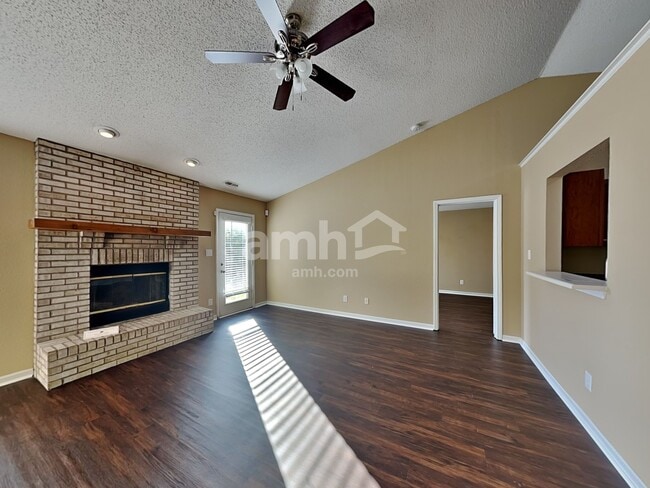 3742 Laurel Cherry Ln, Indianapolis, IN 46239 - photo 4