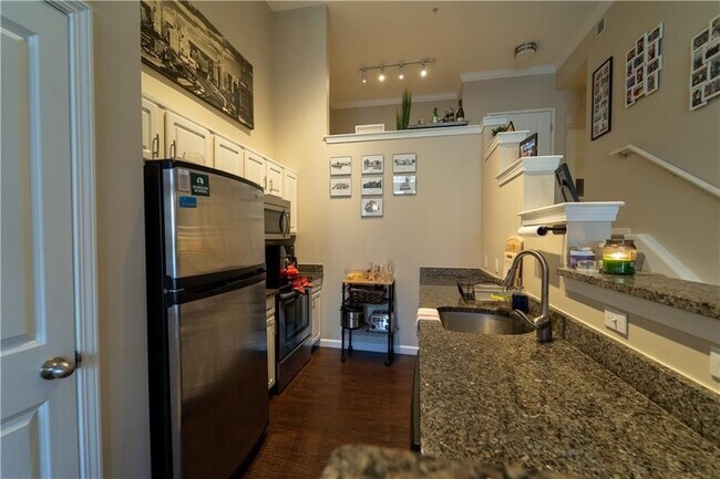 The 903 Residences At Providence Place, Providence, RI 02903 - photo 7