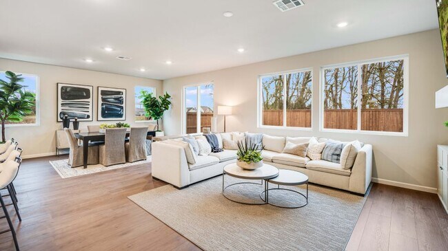 1538 Logan Pkwy, Albany, OR 97322 - photo 6