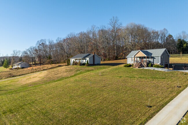 Homes in Charlotte have local character.