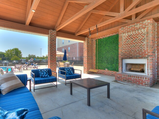 1407 S Grand Ave - Reshoot-17 (1)