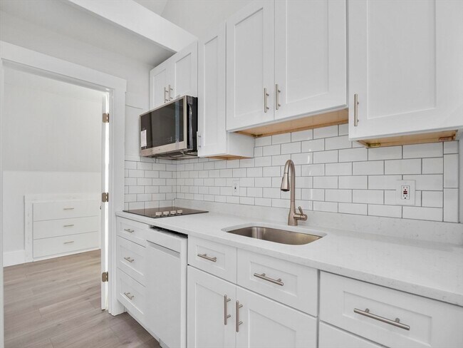 50 Columbus Ave unit 10, Somerville, MA 02143 - photo 2