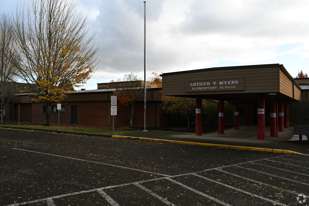 Myers Elementary School provides education in the neighborhood of 
West Salem.