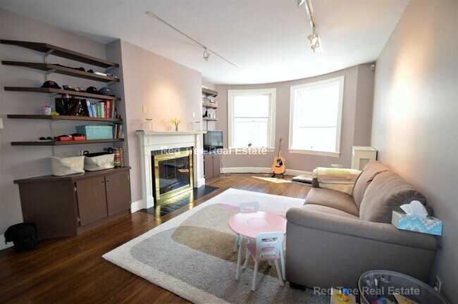 141 Beaconsfield Rd unit 5, Brookline, MA 02445 - photo 4