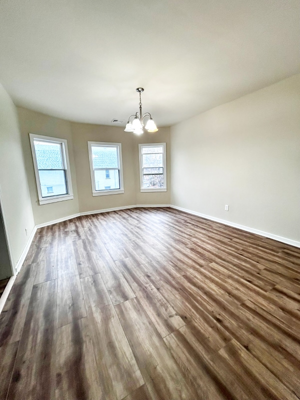 37 W Dorrance St, Kingston, PA 18704