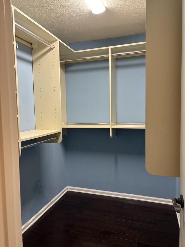 1261 Watermark Ct, High Point, NC 27265 - photo 3