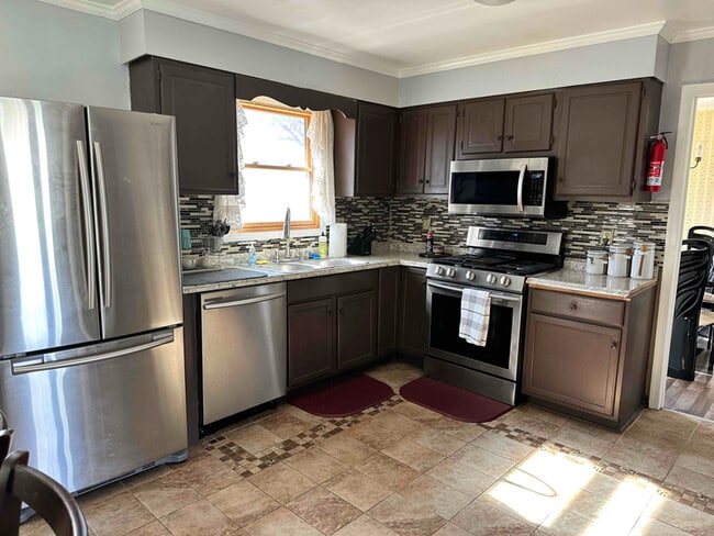 3105 Covedale St, High Point, NC 27265 - photo 5