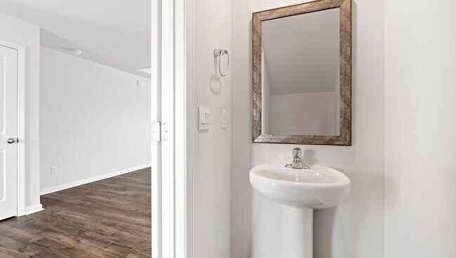 134 Bobbin Rd, Greenville, SC 29611 - photo 6