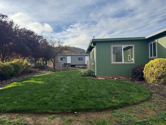 6356 Ventura Ln, Central Point, OR 97502 - photo 3