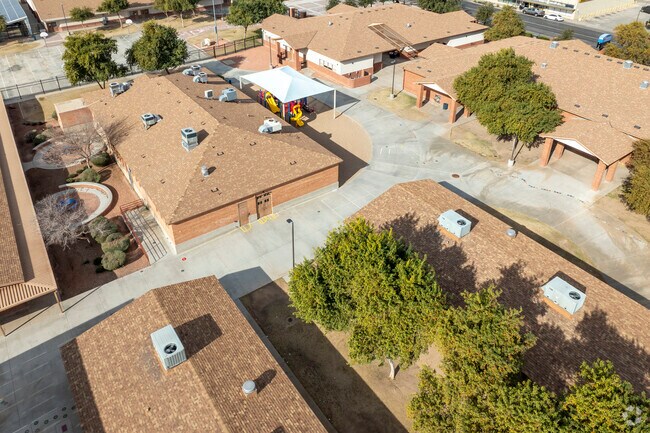 Buckeye Elementary School serves around 900 students.