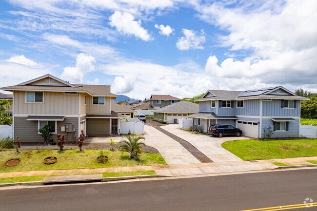 Many newer homes are being built in Lihue.