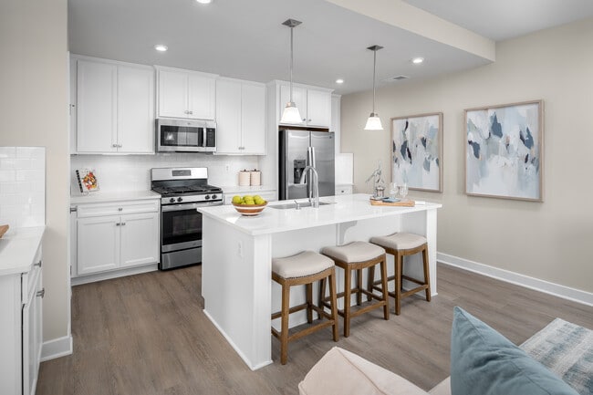 The Reserve at Woodbridge - Condos, Woodbridge, VA 22193 - photo 2