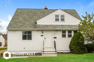 19601 Longview Ave, Maple Heights, OH 44137