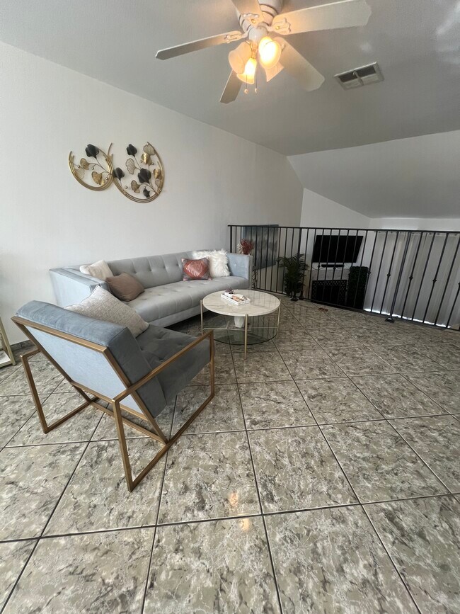 9601 Sylmar Ave unit 4, Panorama City, CA 91402 - photo 3