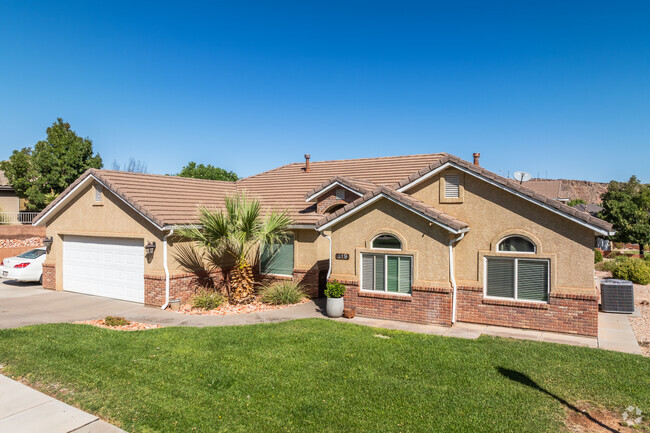 Hidden Valley features spacious villas with 3-4 bedrooms, beautiful views, and amenities.